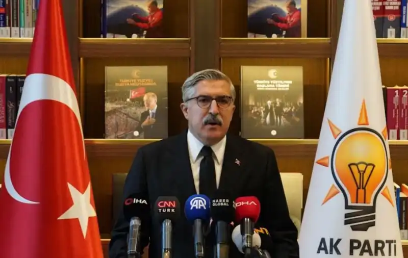 AK Parti Genel Başkan Yardımcısı Yayman'dan Özel'in Yabancı Bir Gazetedeki Yazısına Tepki