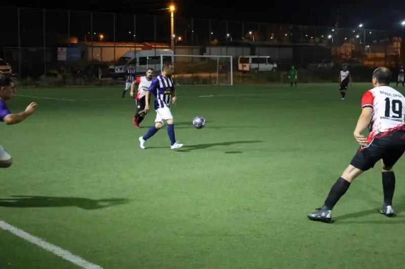 Erhan Aksay Futbol Turnuvası Doludizgin Devam Ediyor