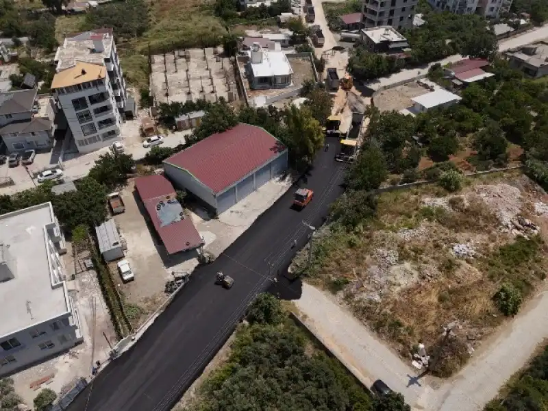 HBB, DEFNE’DE YOL ÇALIŞMALARINI SÜRDÜRÜYOR