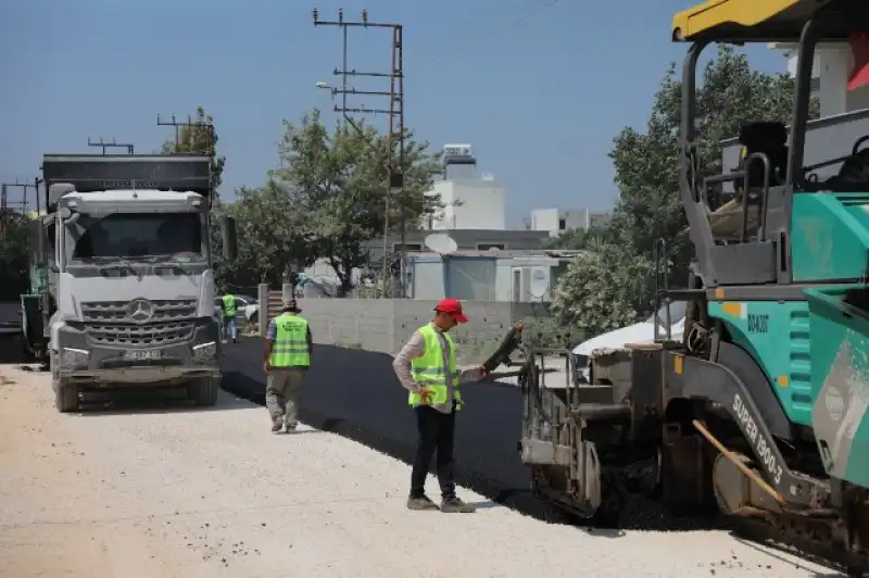 HBB, DEFNE’DE YOL ÇALIŞMALARINI SÜRDÜRÜYOR