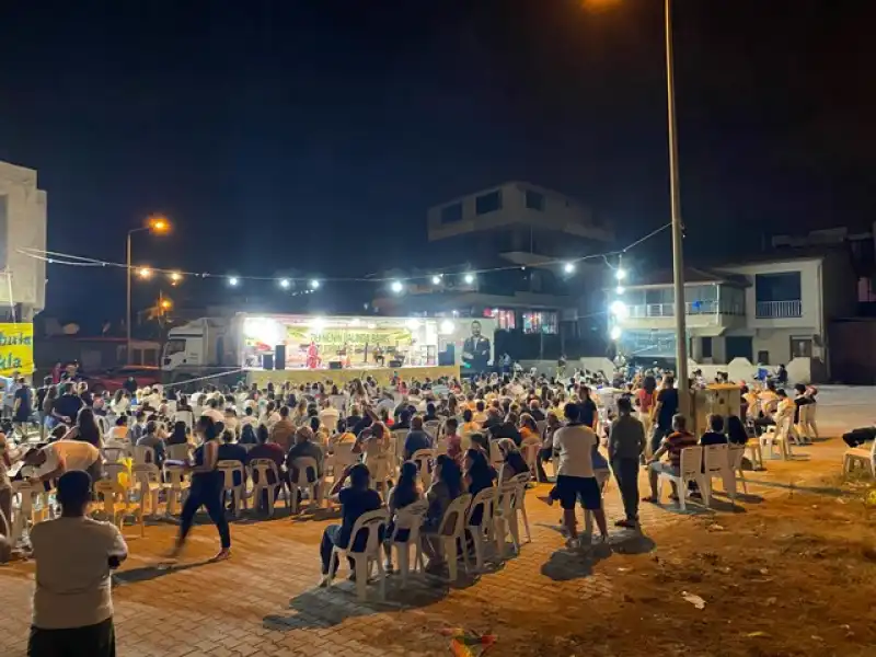 Evvel Temmuz Festivali’nde Gençlik Ve Halk Şenliği Buluşması