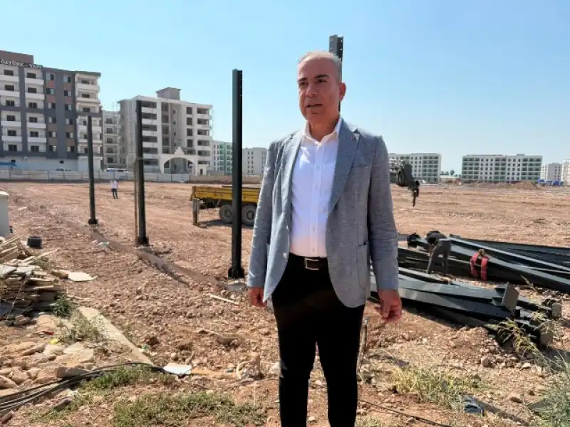 Kırıkhan’da Hatay’ın En Büyük Kapalı Semt Pazarı Yükseliyor