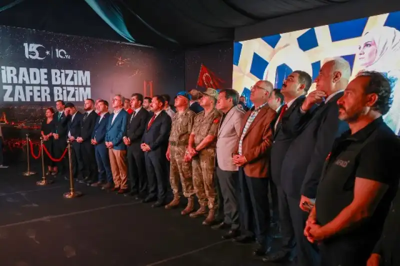 15 TEMMUZ KAHRAMANLARI HATAY’DA DUALARLA ANILDI 