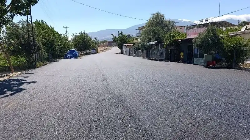 Başkan Çelik: “Altyapısı Tamamlanan Yolları Hızla Asfaltlıyoruz”