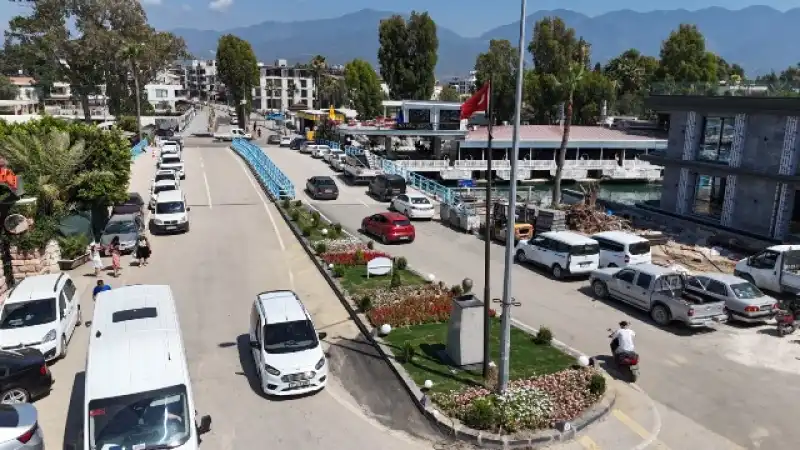 HBB’NİN DOKUNUŞLARIYLA ARSUZ ÇİÇEK AÇTI