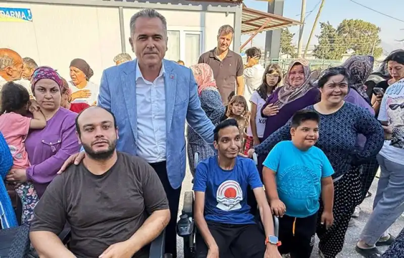 Akdaş, Konteyner Kentlerin Tahliye Sürecinde Vatandaşların Taleplerini Dinlendi