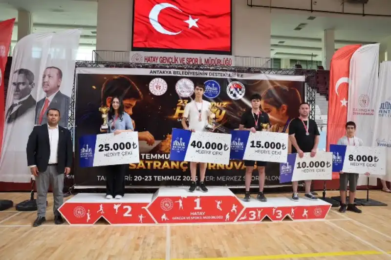 23 TEMMUZ SATRANÇ TURNUVASI SONA ERDİ