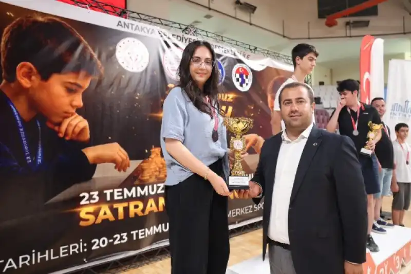23 TEMMUZ SATRANÇ TURNUVASI SONA ERDİ