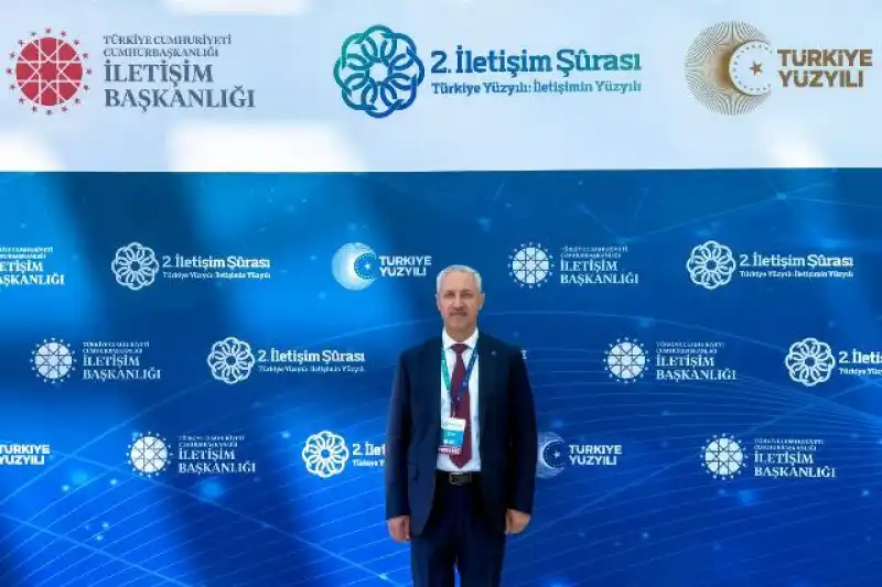 HMKÜ Rektörü Prof. Dr. Eren 2. İletişim Şurası’na Katıldı