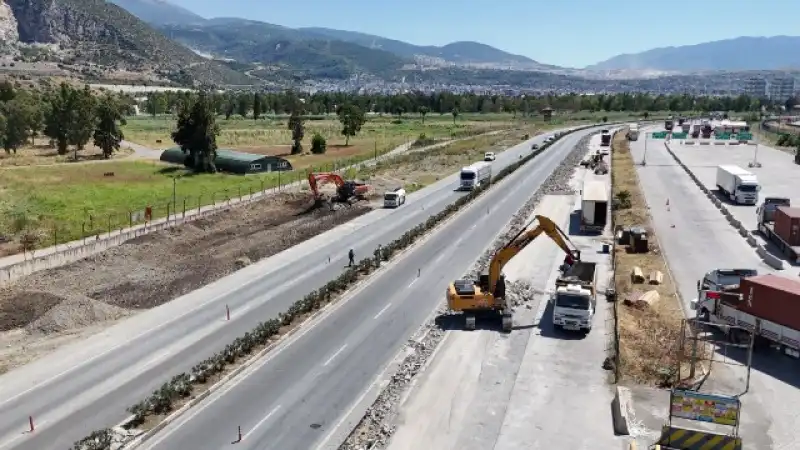 HBB, İskenderun Şehir Girişi Liman Yolu Projesini Başlattı