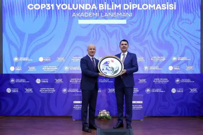 MKÜ, COP31 Yolunda Bilim Diplomasisinin Merkezinde: Rektör Prof. Dr. Veysel Eren Lansmana Katıldı