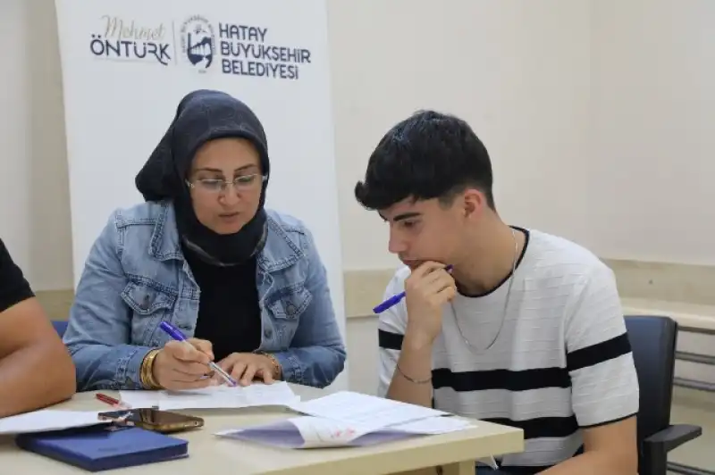 HBB, YKS Tercih Sürecinde Gençleri Yalnız Bırakmadı