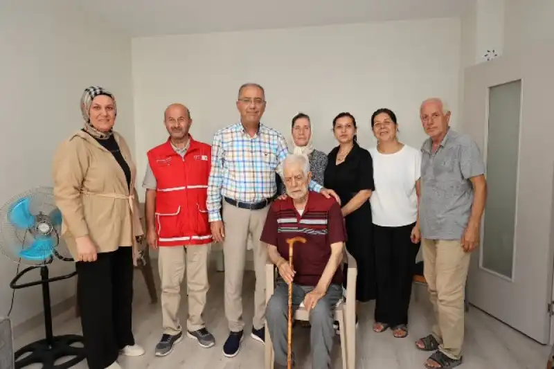 Başkan Yapar, Akevler Mahallesi Sakinlerini Ziyaret Etti