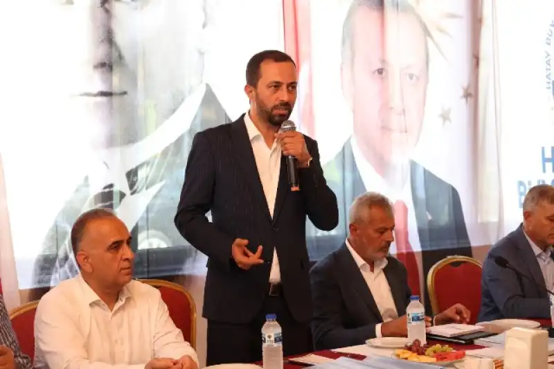 BAŞKAN ÖNTÜRK, YAYLADAĞILI MUHTARLARLA BULUŞTU