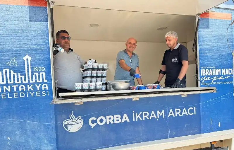 ANTAKYA’DA ZAFER BAYRAMI COŞKUSU