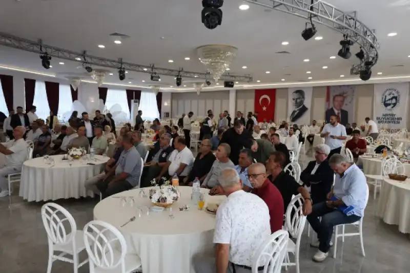 Başkan Öntürk, 3 Farklı İlçede Yaptığı Toplantılarda Muhtarlarla Bir Araya Geldi