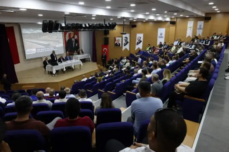 Başkan Öntürk, 3 Farklı İlçede Yaptığı Toplantılarda Muhtarlarla Bir Araya Geldi