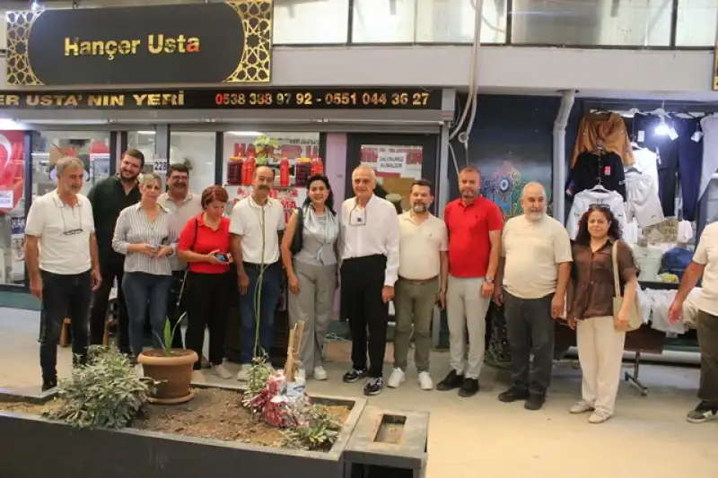 Tarihi Uzun Çarşı'da Çinçin Rüzgârı: Esnaftan Başkana Sıcak Karşılama