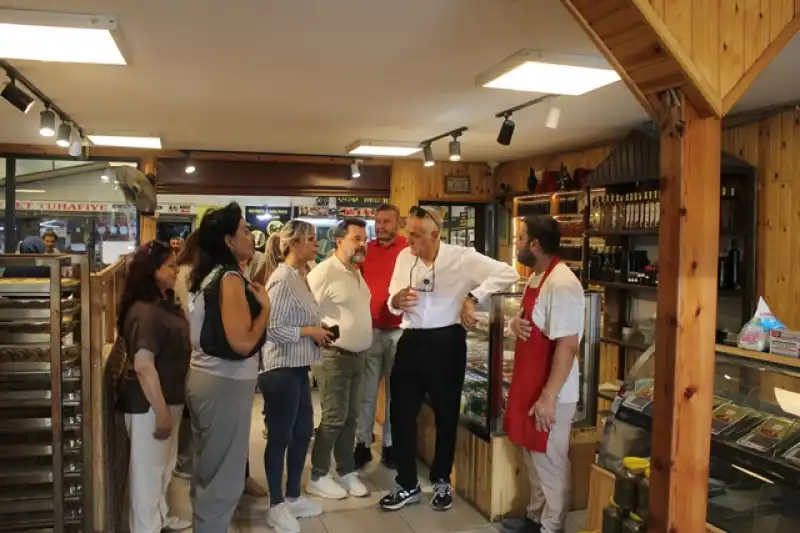 Tarihi Uzun Çarşı'da Çinçin Rüzgârı: Esnaftan Başkana Sıcak Karşılama