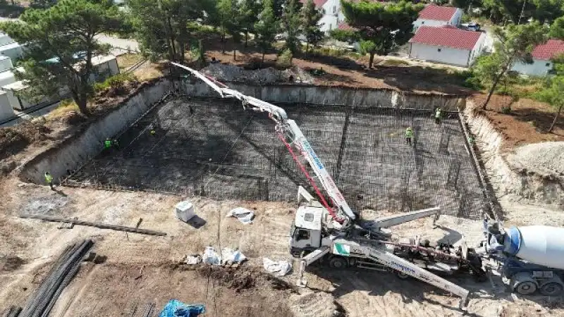 HBB Belen’de Yarı Olimpik Yüzme Havuzunun Temelini Attı
