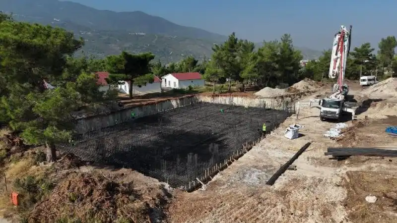 HBB Belen’de Yarı Olimpik Yüzme Havuzunun Temelini Attı