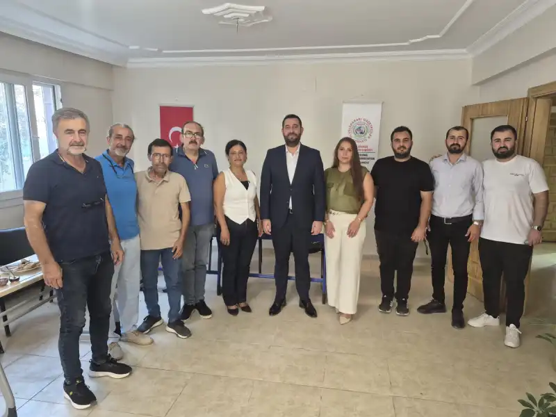 Başkan Emrah Karaçay, UGC Hatay Şubesi’nde Gazetecilerle Buluştu