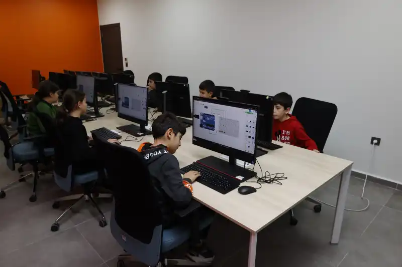 HBB Bilim Merkezi Yeni Öğrencilerini Bekliyor