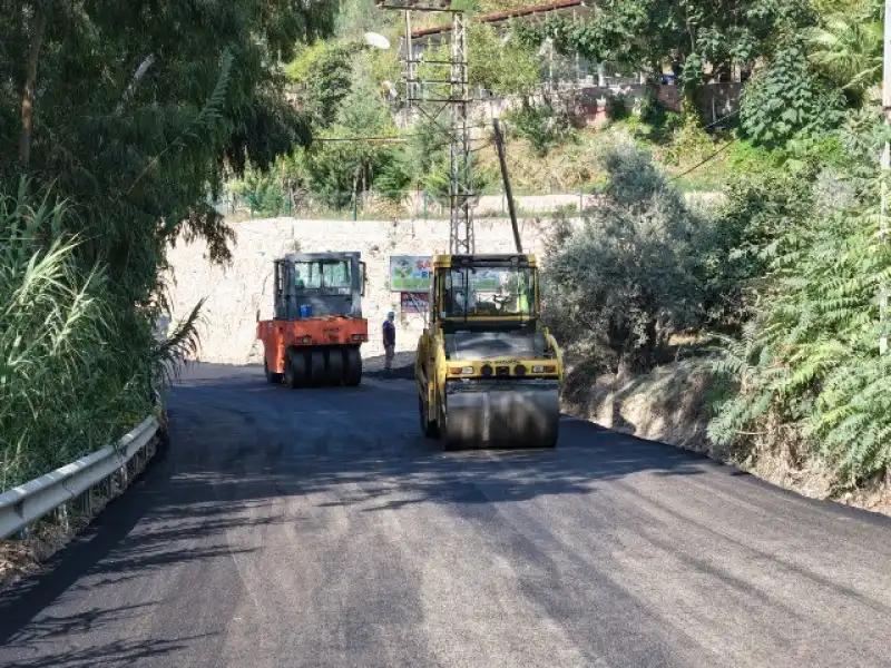 HBB’den Defne’de 8 Mahallede Yol Çalışması