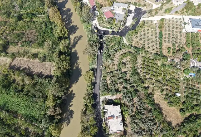HBB’den Defne’de 8 Mahallede Yol Çalışması