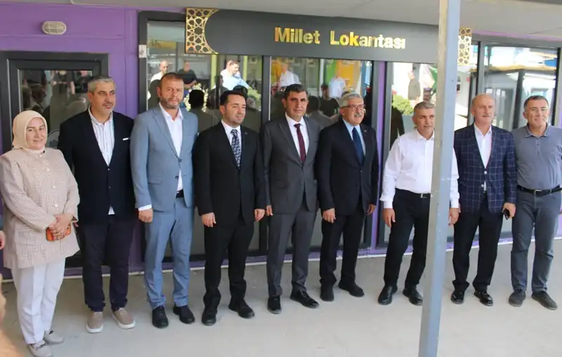 Ak Parti Heyetinden Tarihi Uzun Çarşı’ya Çıkarma
