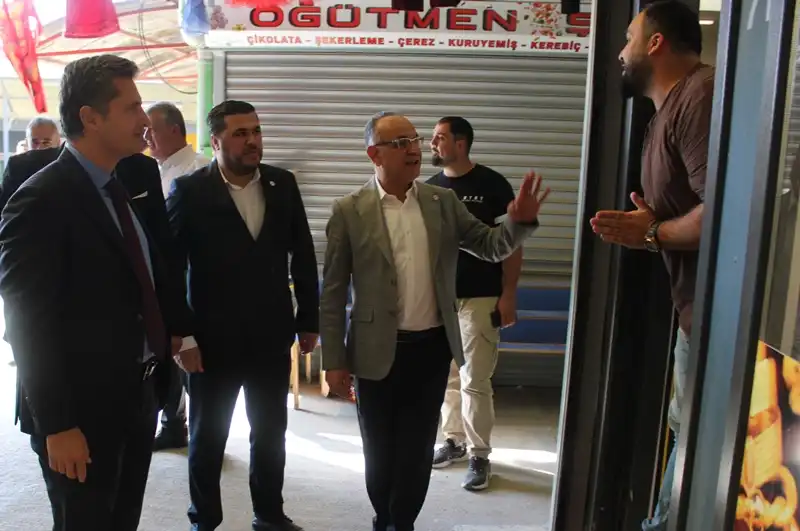 Yeni Parti Heyeti Hatay’da Sahaya İndi: Tarihi Uzun Çarşı Esnafından Sıcak Karşılama!