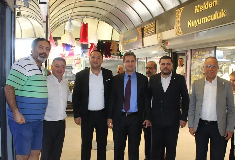 Yeni Parti Heyeti Hatay’da Sahaya İndi: Tarihi Uzun Çarşı Esnafından Sıcak Karşılama!
