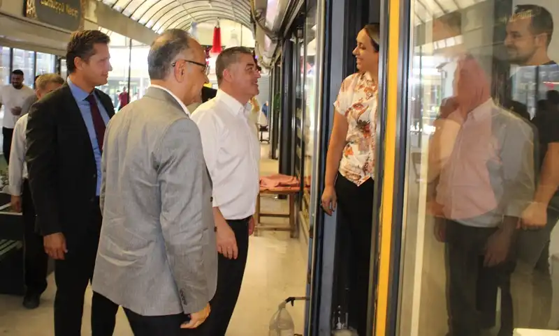 Yeni Parti Heyeti Hatay’da Sahaya İndi: Tarihi Uzun Çarşı Esnafından Sıcak Karşılama!