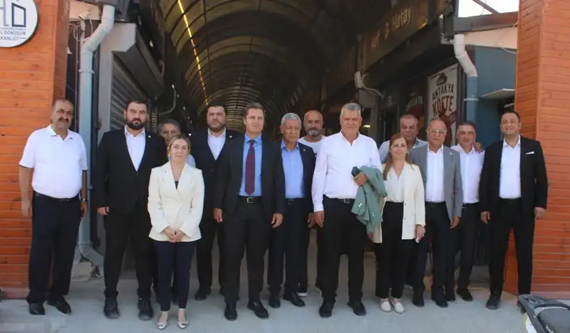 Yeni Parti Heyeti Hatay’da Sahaya İndi: Tarihi Uzun Çarşı Esnafından Sıcak Karşılama!