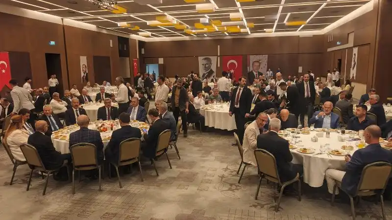 HAYATİ YAZICI HATAY’DA STK VE ESNAFLA BULUŞTU