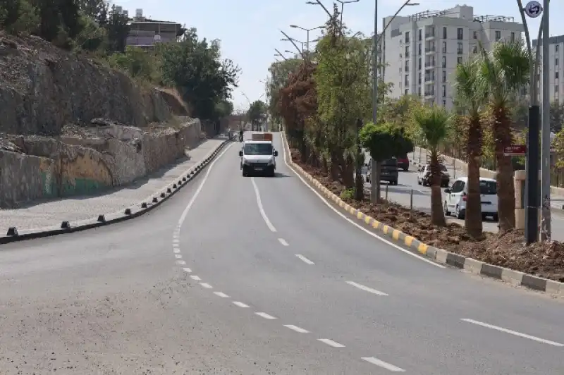 KIRIKHAN’DA ULAŞIM ALTYAPISINA HBB ELİ DEĞDİ