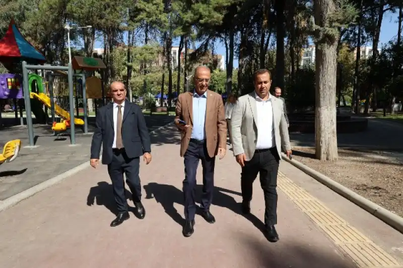 Başkan Yapar, Emekliler Lokali’nde İncelemelerde Bulundu