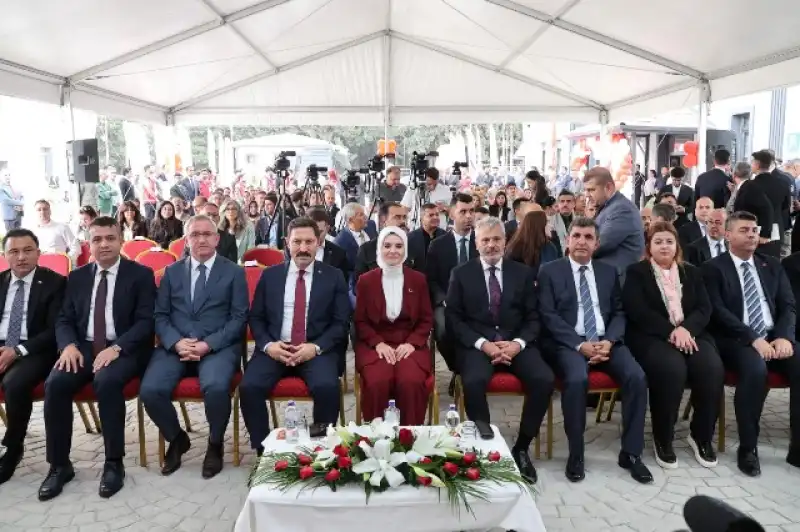 Bakan Mahinur Özdemir Göktaş, Sosyal Hizmet Tesislerini Açtı