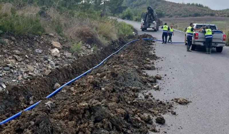 Arsuz Yukarıkepirce’de İçme Suyu Hattı Yenileniyor 