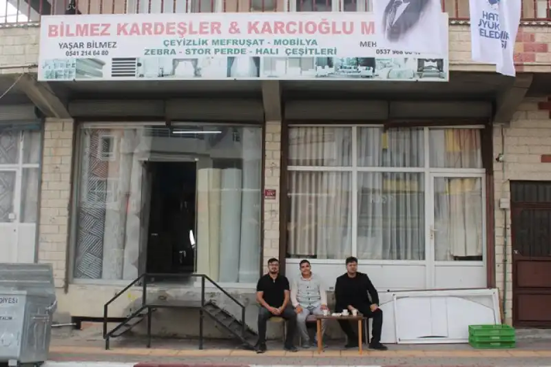 HATSO BAŞKANI HİKMET ÇİNÇİN ALTINÖZÜ ESNAFIYLA BİR ARAYA GELDİ