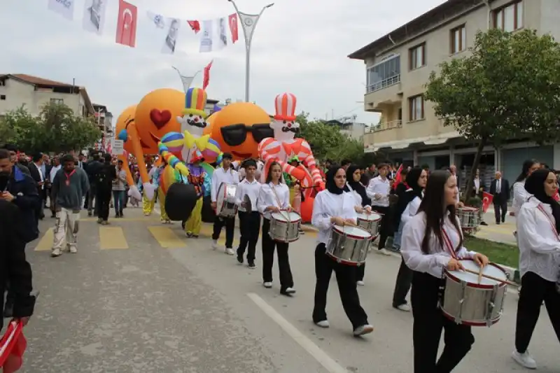 ALTINÖZÜ FESTİVALLE COŞTU…