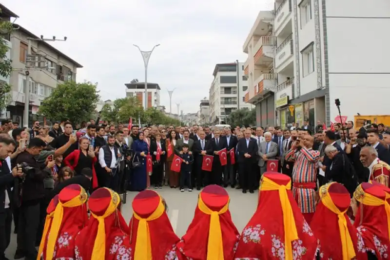 ALTINÖZÜ FESTİVALLE COŞTU…