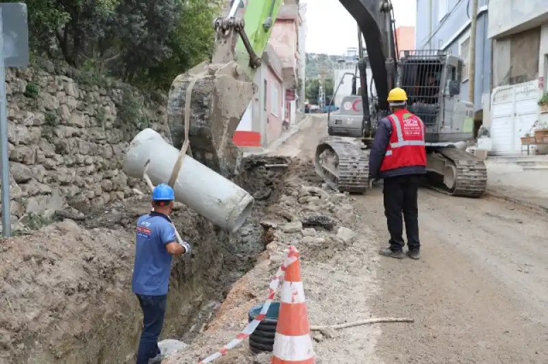 HATSU Yayladağı Karaköse’de 30 Yıllık Kanalizasyon Hattını Yeniliyor